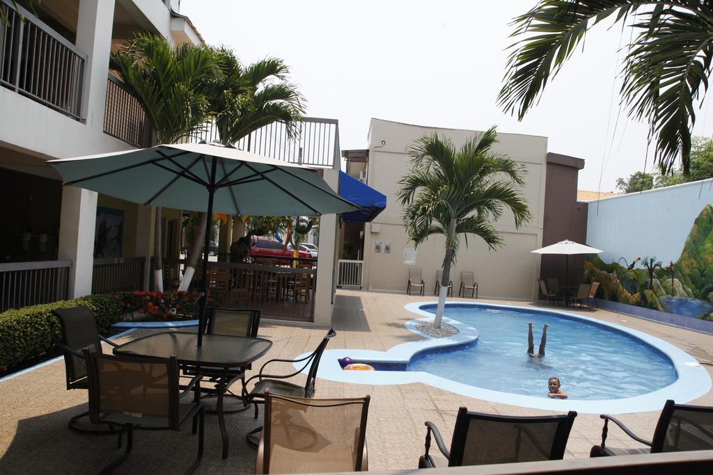 Apart Hotel Pico Bonito La Ceiba Eksteriør billede