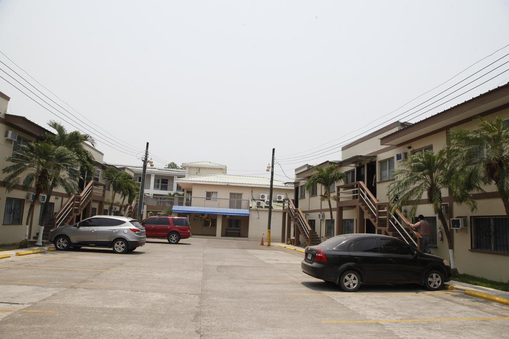 Apart Hotel Pico Bonito La Ceiba Værelse billede