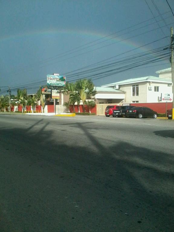 Apart Hotel Pico Bonito La Ceiba Eksteriør billede